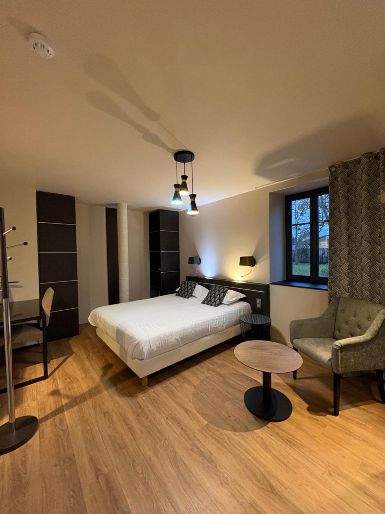 Hotel La Vinaigrerie Logis Joinville Buitenkant foto