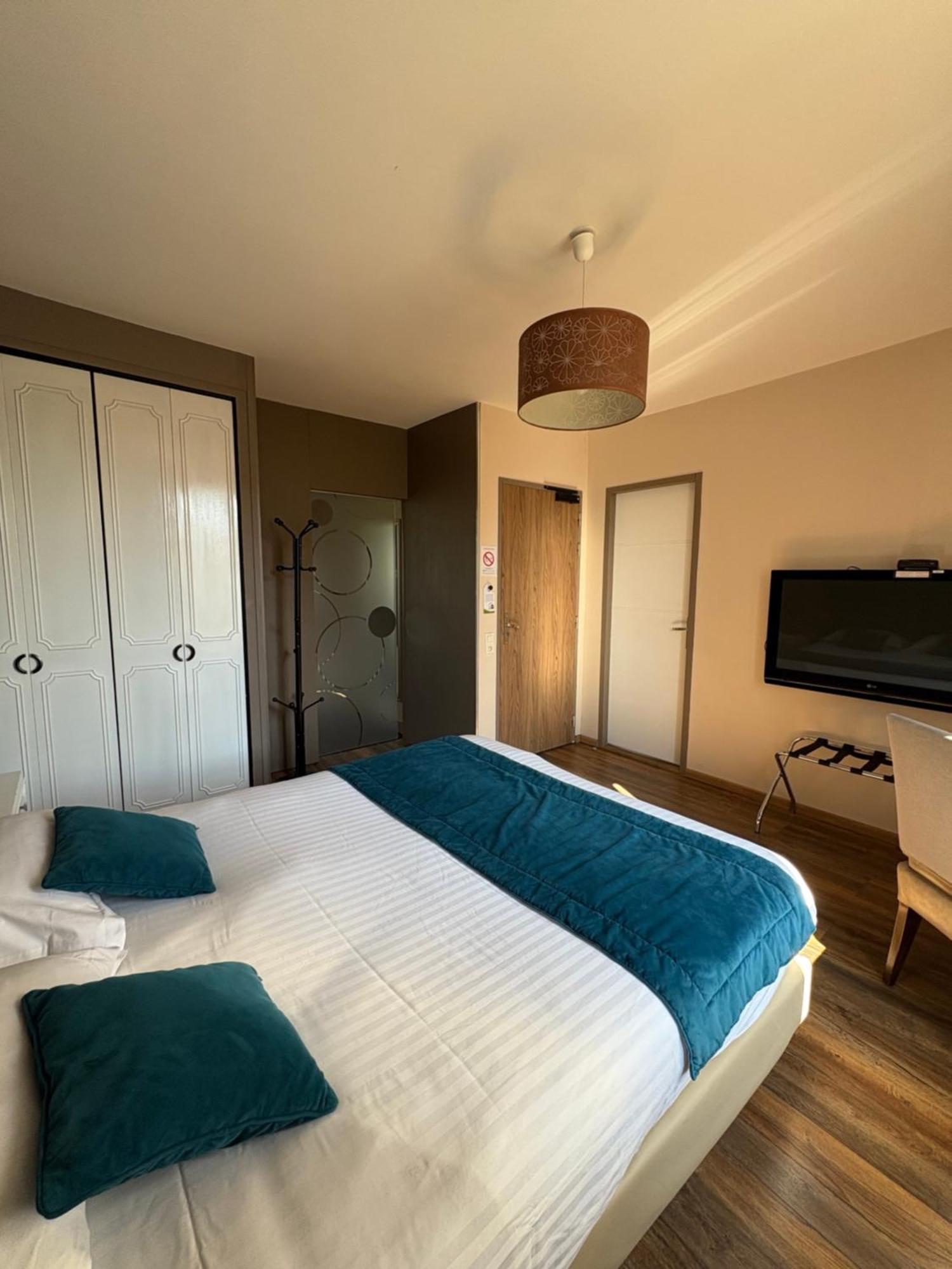 Hotel La Vinaigrerie Logis Joinville Buitenkant foto